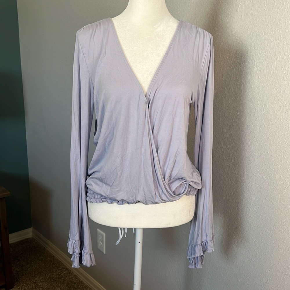 American Eagle Soft & Sexy Faux Wrap Bell Sleeve Top Size Medium